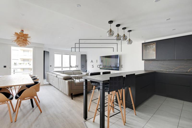 Appartement - 100 m² - 5 pièces