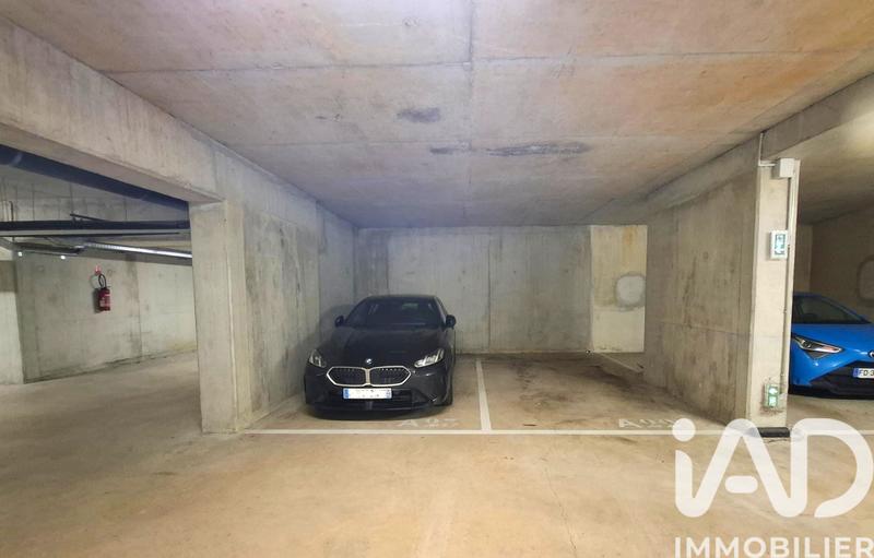 Appartement - 90 m² - 4 pièces