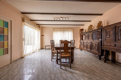 Maison - 201 m² - 7 pièces