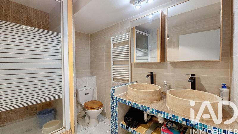 Maison - 204 m² - 6 pièces