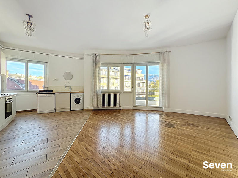 Appartement - 96 m² - 4 pièces