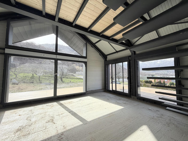 Maison - 160 m² - 6 pièces