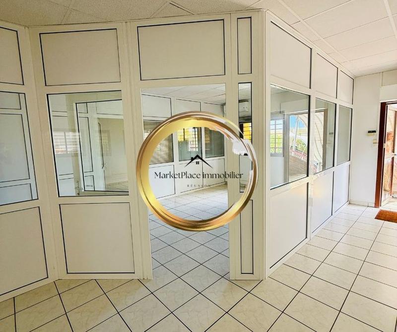 Bureau - 98 m² - 3 pièces