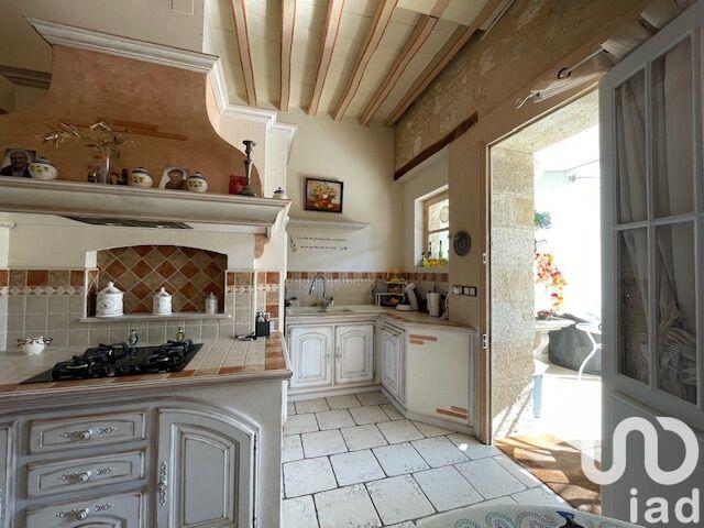 Maison - 288 m² - 9 pièces