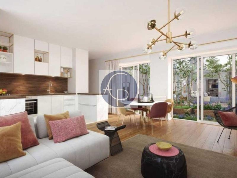 Appartement - 94 m² - 4 pièces