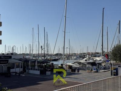 Studio - 17 m² - 1 pièce