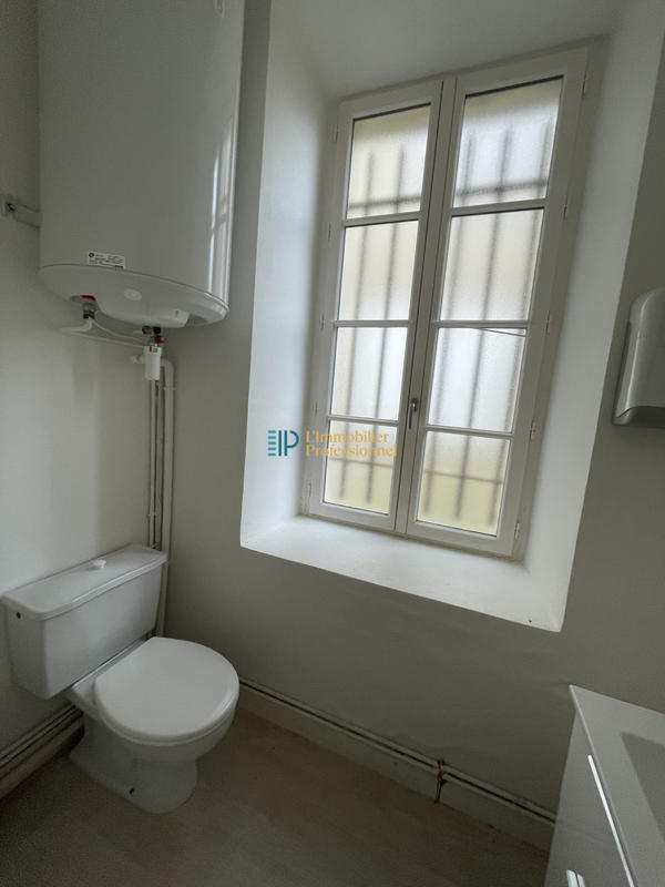 Bureau - 110 m² - 7 pièces