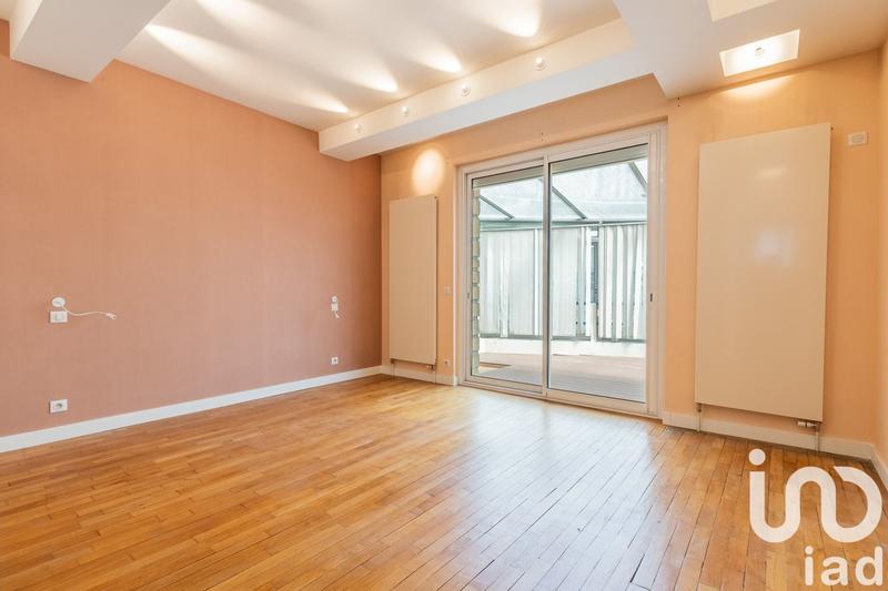 Maison - 180 m² - 7 pièces