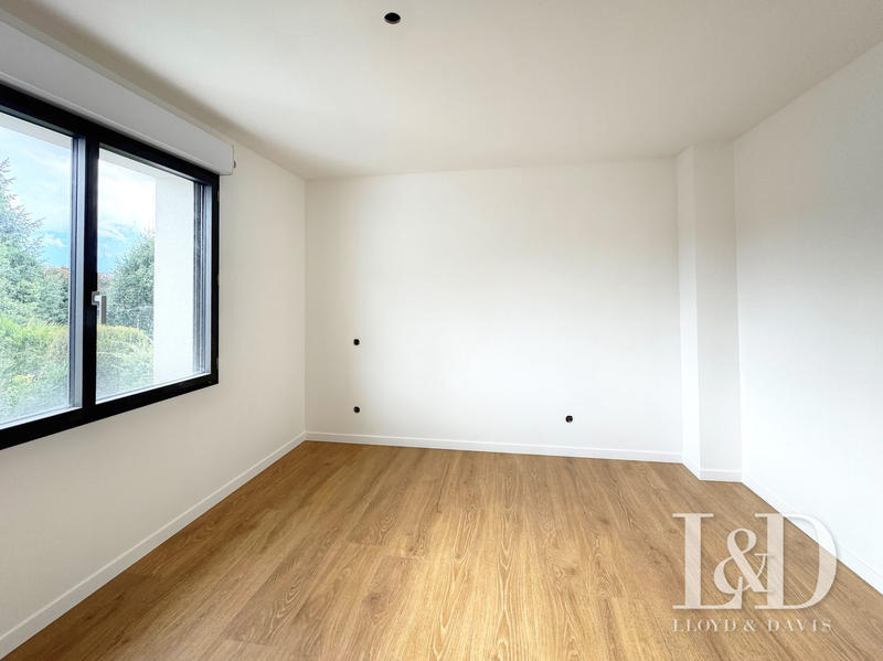 Appartement - 95 m² - 4 pièces