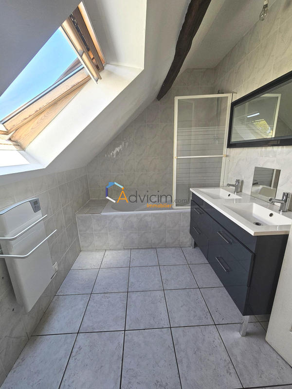 Maison - 110 m² - 6 pièces