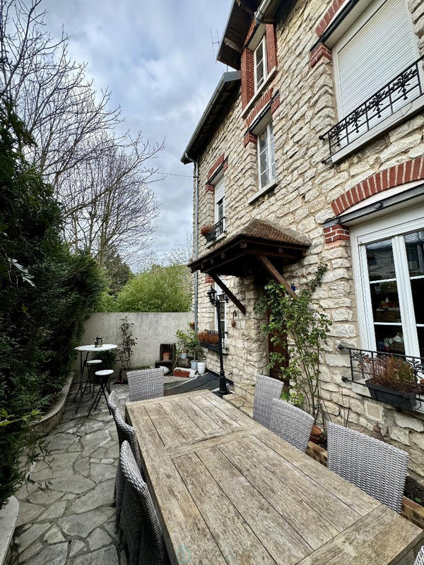 Maison - 115 m² - 5 pièces