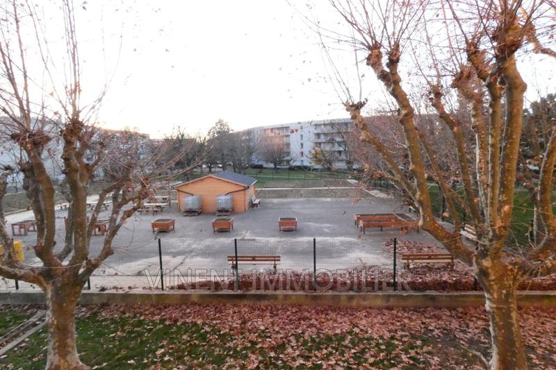 Appartement - 77 m² - 4 pièces