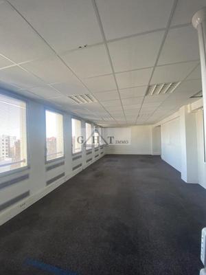 Bureau - 500 m²