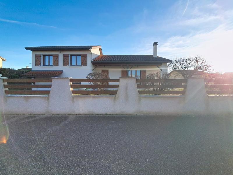 Maison - 104 m² - 4 pièces