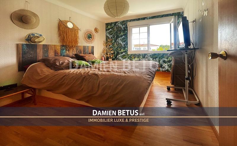 Maison - 171 m² - 6 pièces