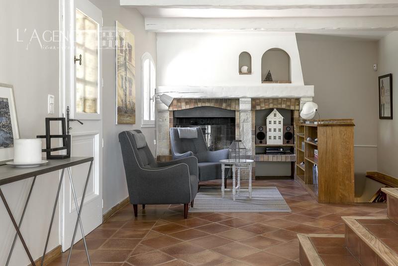 Maison - 296 m² - 8 pièces