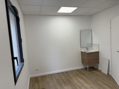 Bureau - 52 m² - 4 pièces