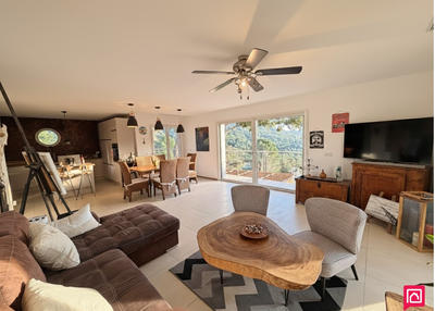 Maison - 165 m² - 6 pièces