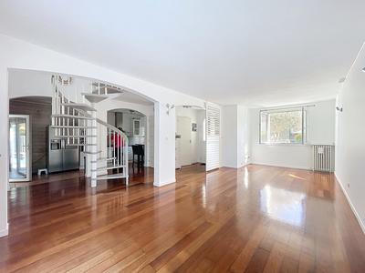 Maison - 144 m² - 6 pièces