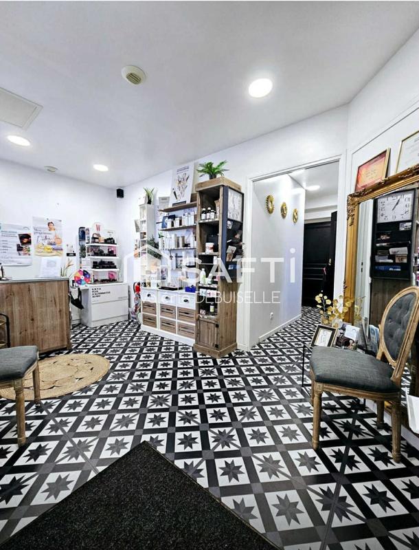 Maison de maîtres - 180 m² - 9 pièces