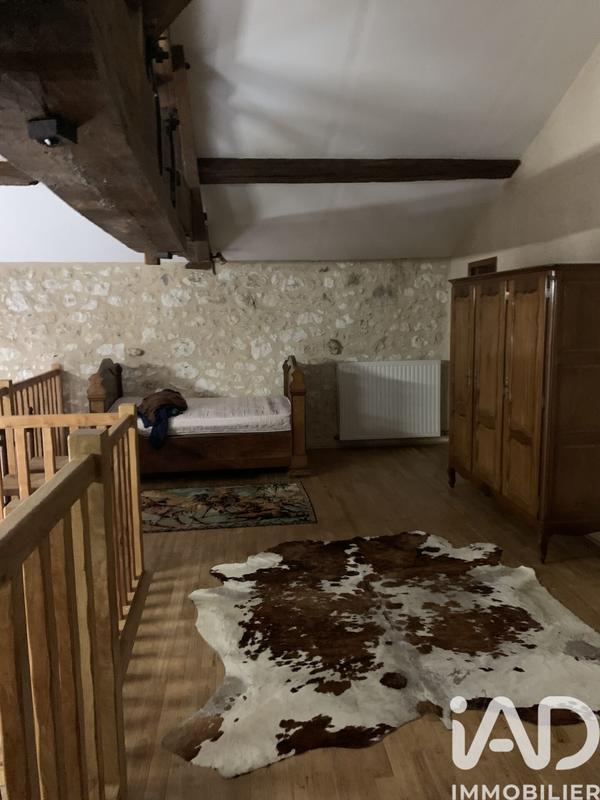 Maison - 495 m² - 4 pièces