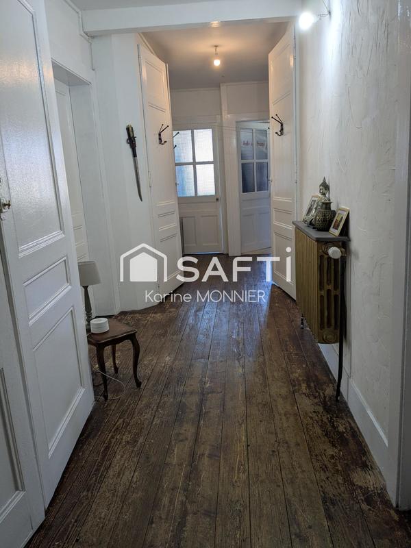 Maison - 330 m² - 12 pièces