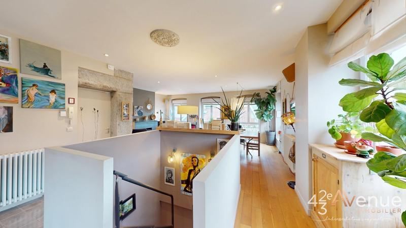 Appartement - 130 m² - 5 pièces