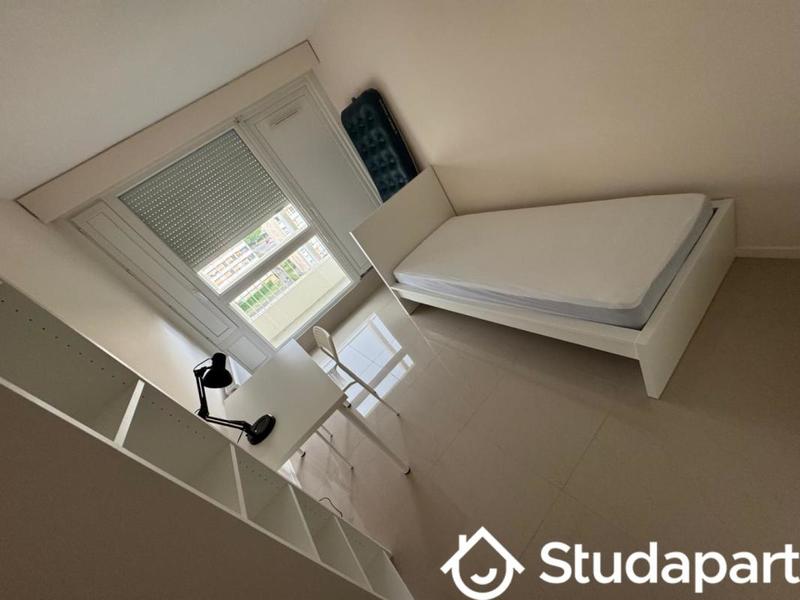 Chambre - 10 m² - 1 pièce