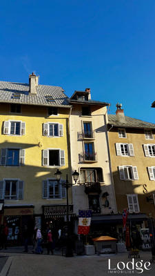 Appartement - 100 m² - 5 pièces