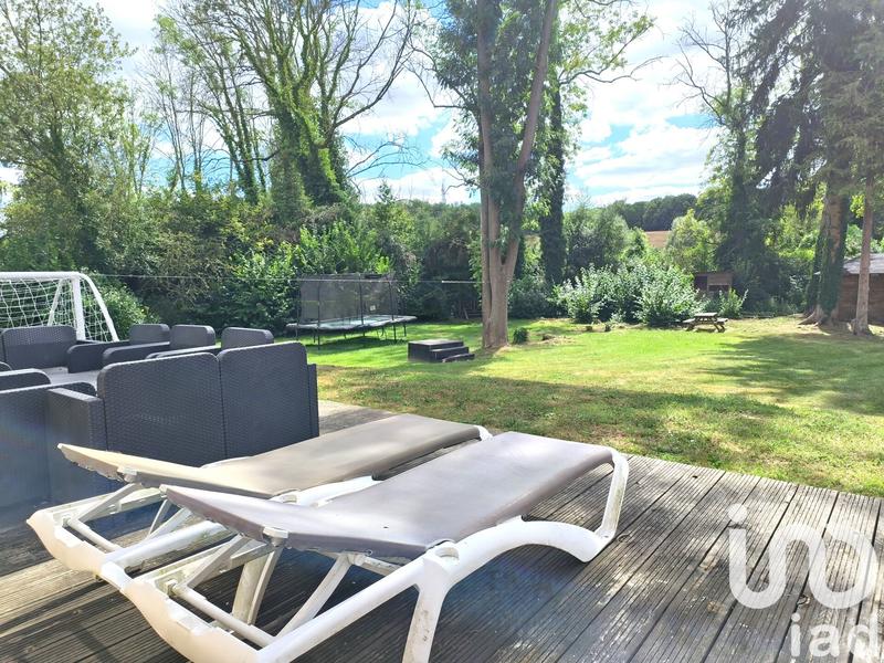 Maison - 235 m² - 8 pièces