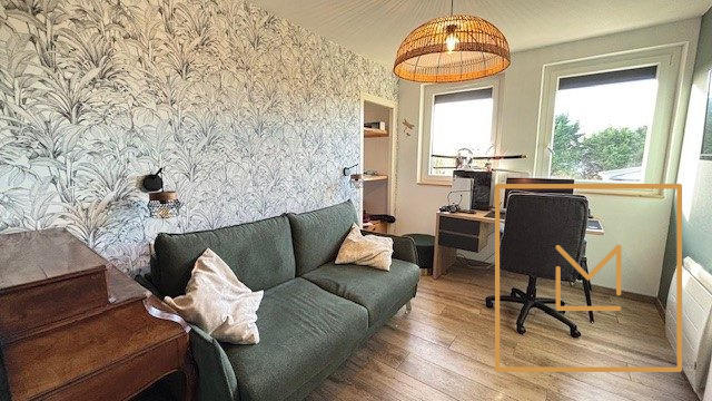 Maison - 210 m² - 8 pièces