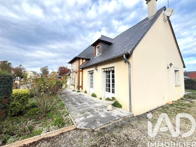 Maison - 122 m² - 6 pièces