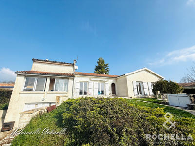 Maison ancienne - 204 m² - 10 pièces