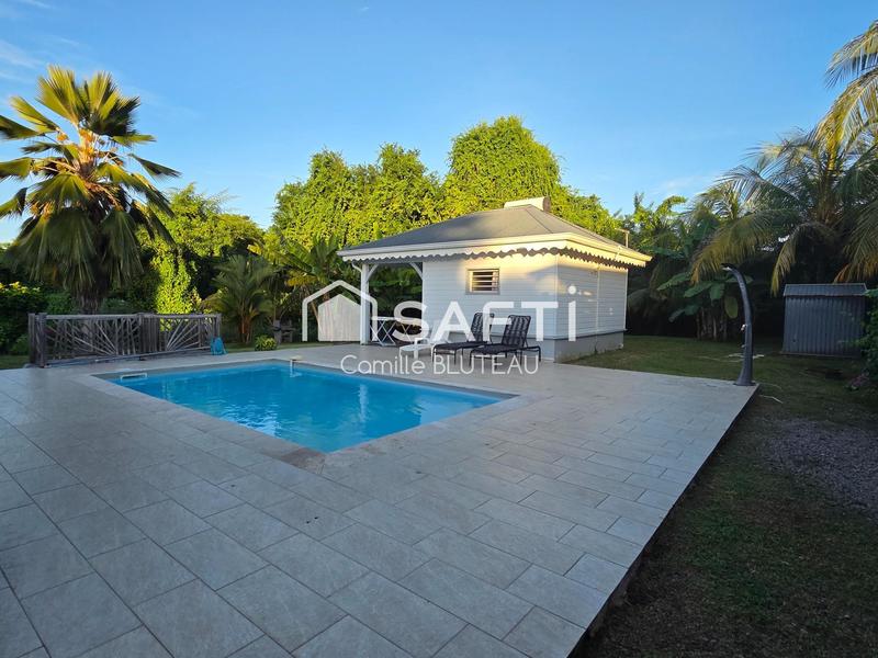 Maison - 140 m² - 8 pièces