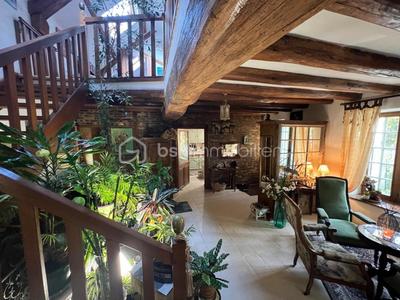 Maison en pierre - 176 m² - 8 pièces