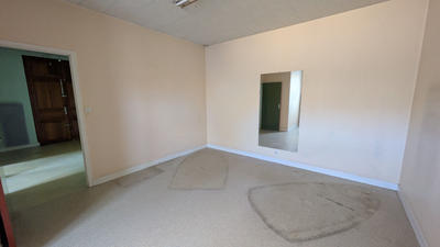 Local commercial - 95 m² - 7 pièces