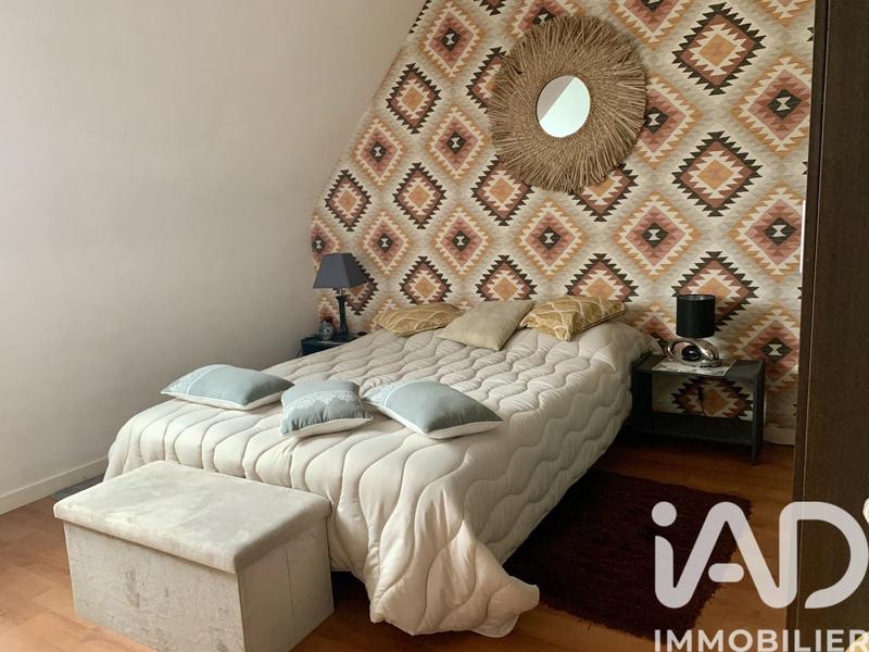 Maison - 232 m² - 7 pièces