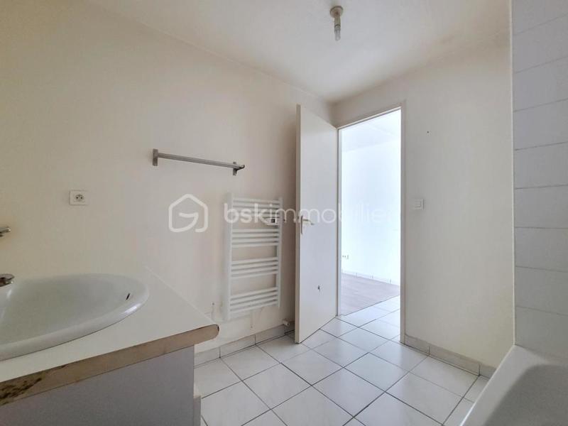 Studio - 50 m² - 1 pièce