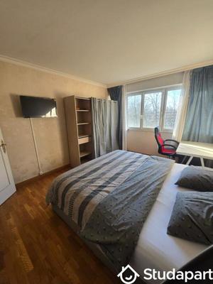 Chambre - 9 m² - 1 pièce