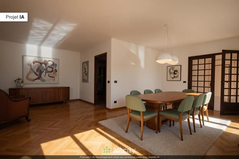 Maison traditionnelle - 230 m² - 6 pièces