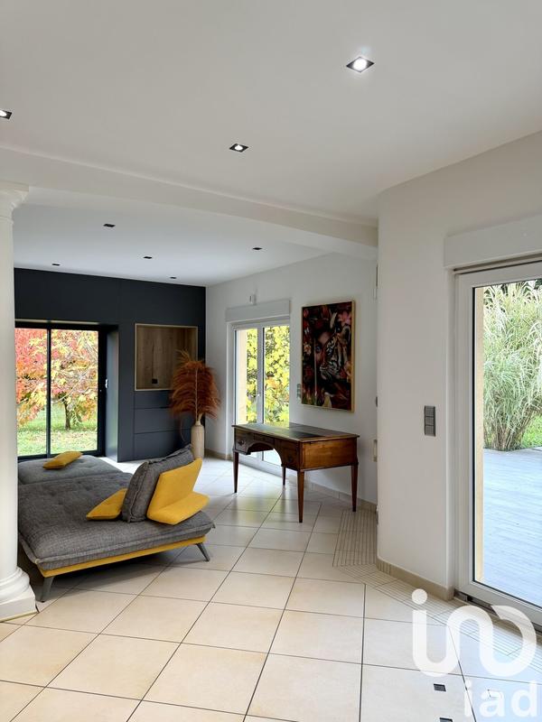 Maison - 253 m² - 6 pièces