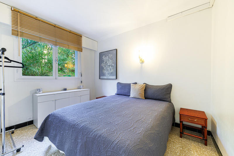 Maison - 220 m² - 7 pièces