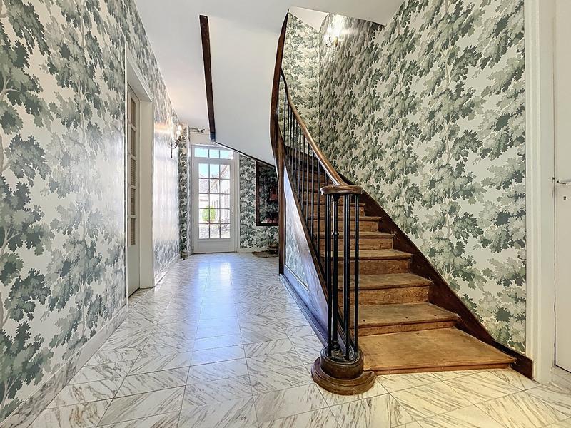 Maison de maîtres - 314 m² - 12 pièces