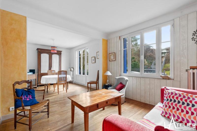 Maison - 103 m² - 5 pièces