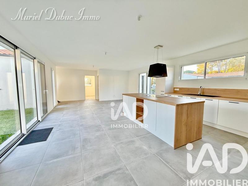 Maison - 143 m² - 6 pièces