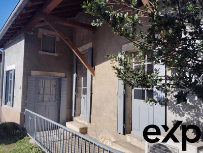 Maison traditionnelle - 75 m² - 4 pièces