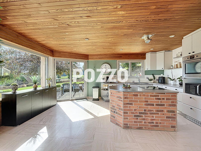 Maison - 139 m² - 6 pièces