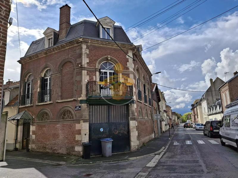 Maison - 197 m² - 8 pièces