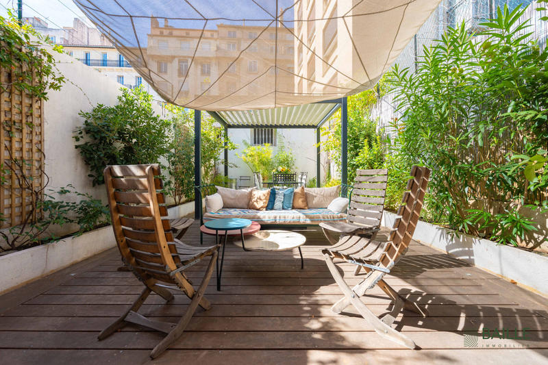 Appartement - 104 m² - 4 pièces