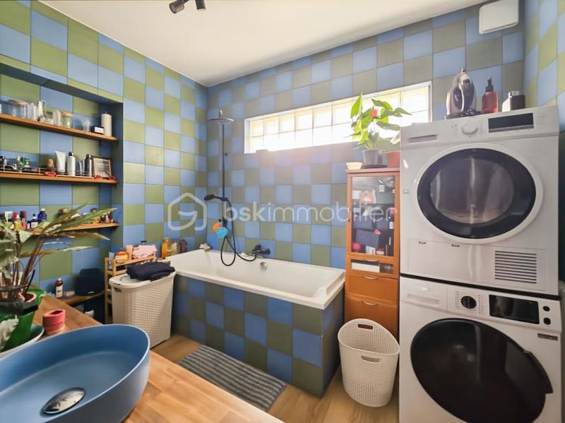 Demeure - 165 m² - 10 pièces